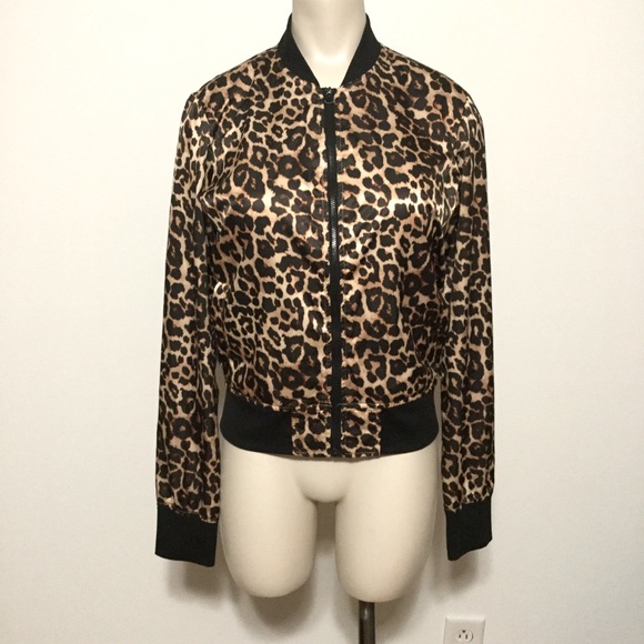CITY STREETS Cheetah Bomber Jacket sz Small - Picture 3 of 11